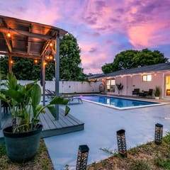 Family-Friendly Oasis with Heated Pool BBQ FirePit