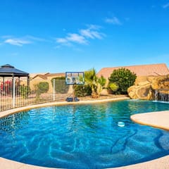 Heated Pool • Mini Golf • Trampoline • King Suite