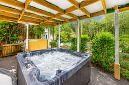 2 Homes • Hot Tubs x2 • Heated Pool • Fire Pit