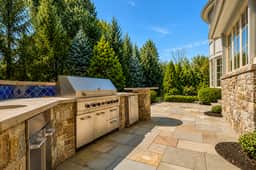 Hunter Ridge Luxury Estate | Pool, Theater, Gym - Image 5