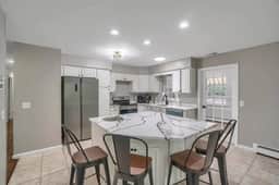 Huge home for huge fun – NY fun!