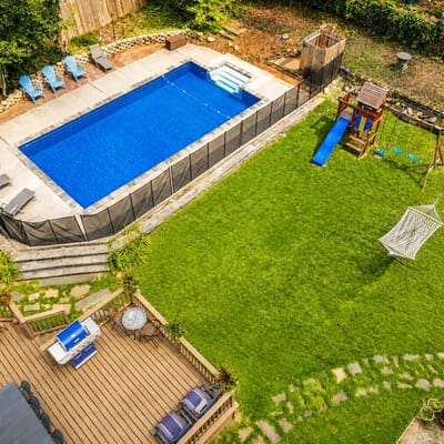 Pool + Playground | 10 Beds. - Holiday Home