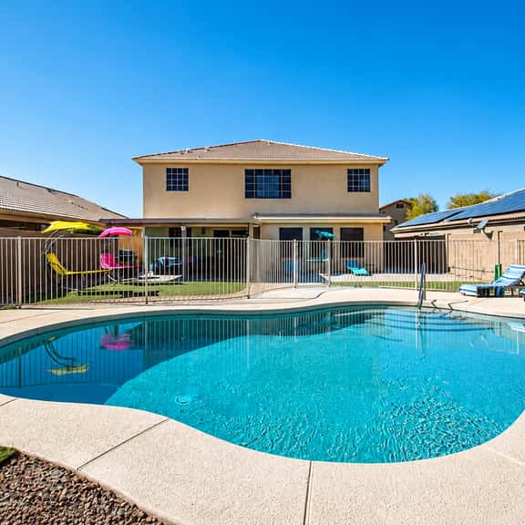 Comfort Home for Long Stays • Fast WiFi • HTD Pool - Image 1