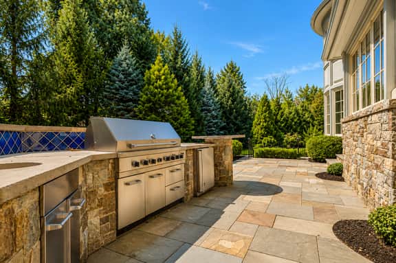 Hunter Ridge Luxury Estate | Pool, Theater, Gym - Image 5