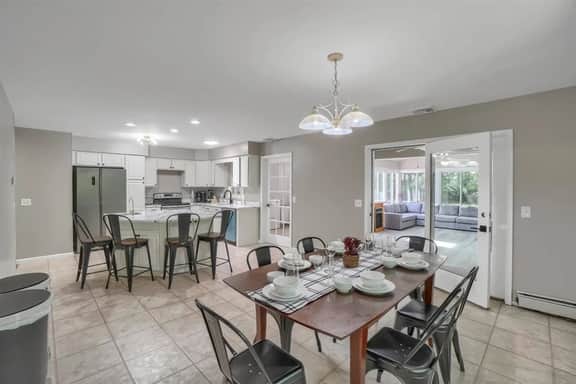 Huge home for huge fun – NY fun!