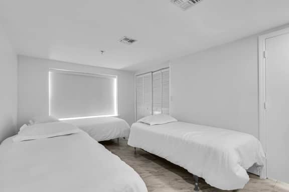 Sleeps 28 | The Gathering House | Near NYC - Image 2
