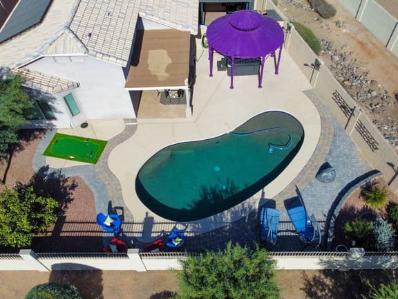 StayShores Chic Retreat – Pool HotTubSweet Sleep - Image 1
